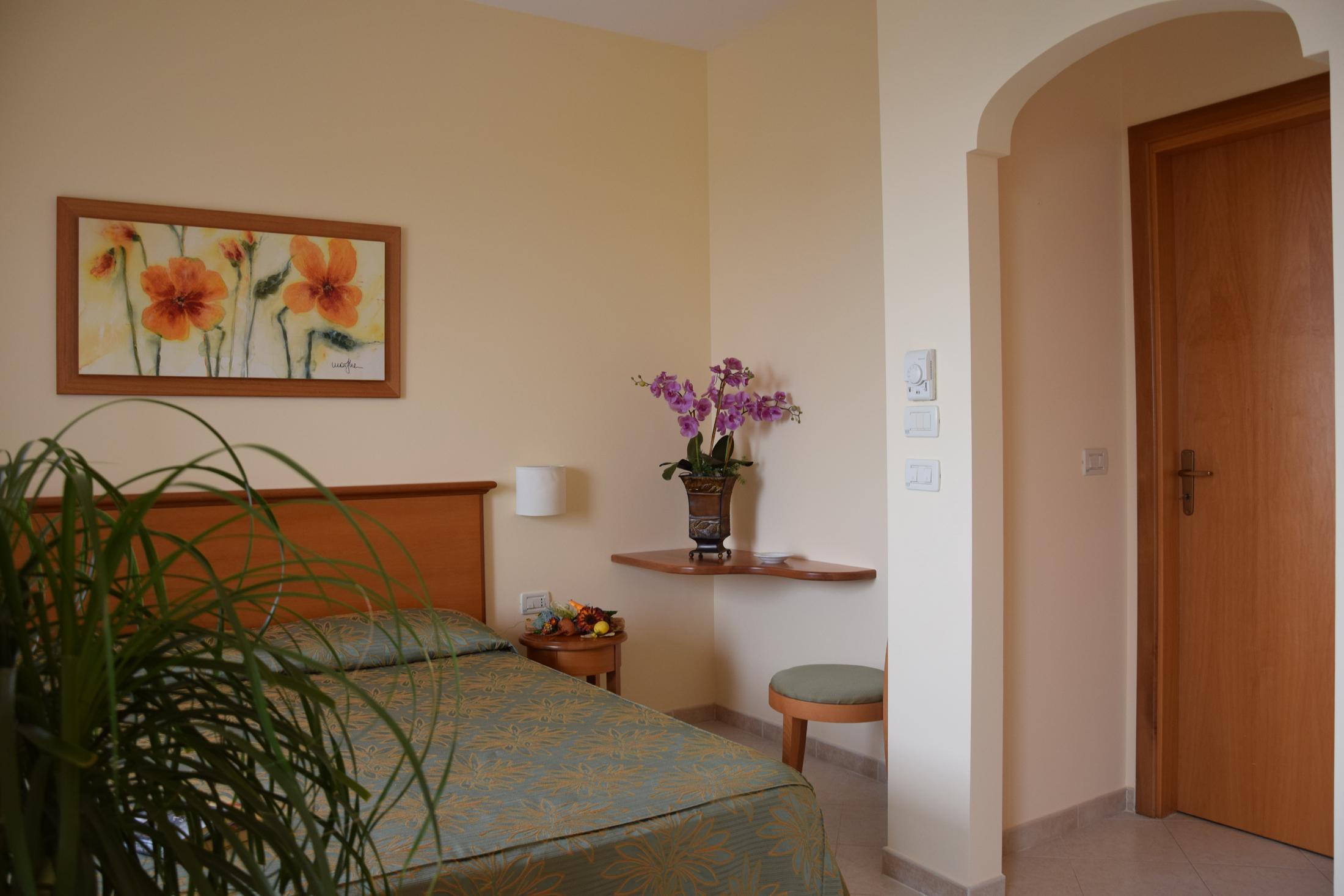 Hotel Tirreno Parghelia Exterior foto