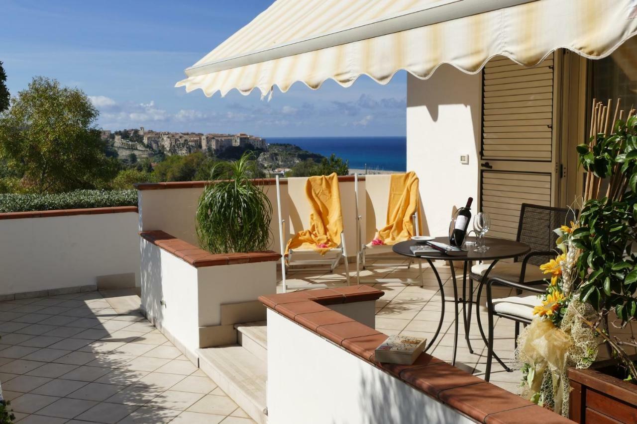 Hotel Tirreno Parghelia Exterior foto